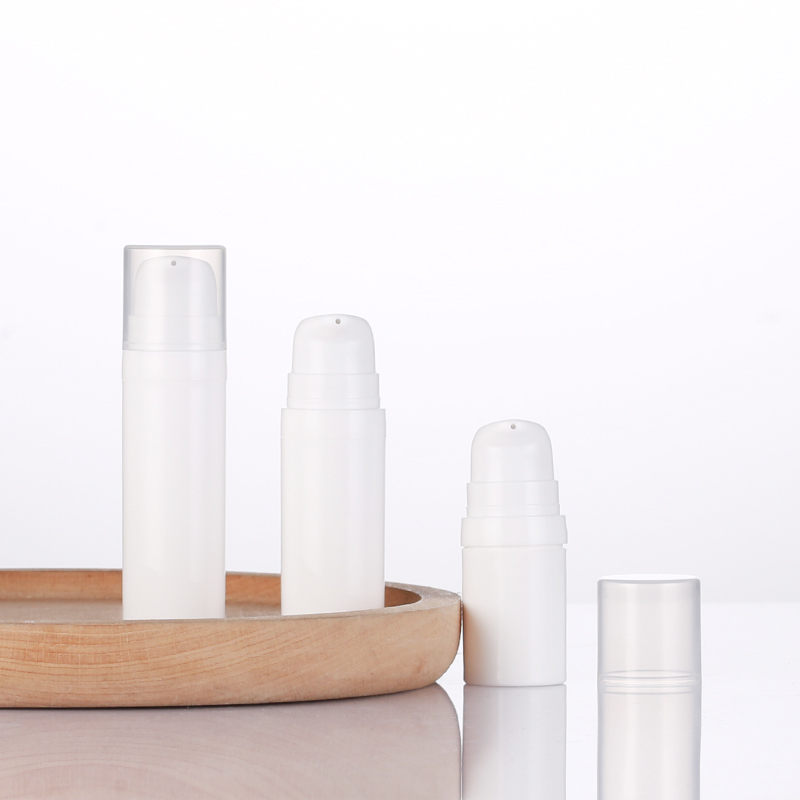 airless bottle white matte 1