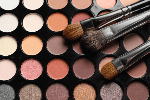 Different shades of cosmetic product